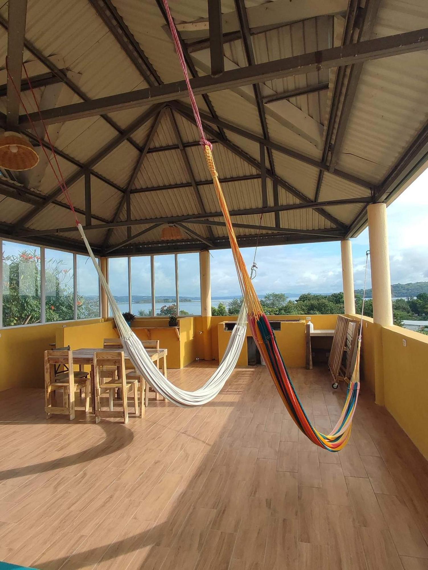 La Casa Colorada Hostel San Benito Bagian luar foto